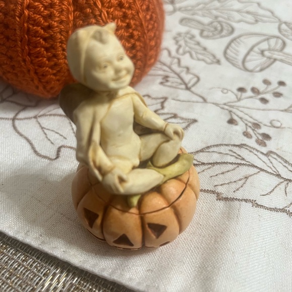 Vintage!Harmony Kingdom "Pumpkinfest” trinket box. - Picture 2 of 12